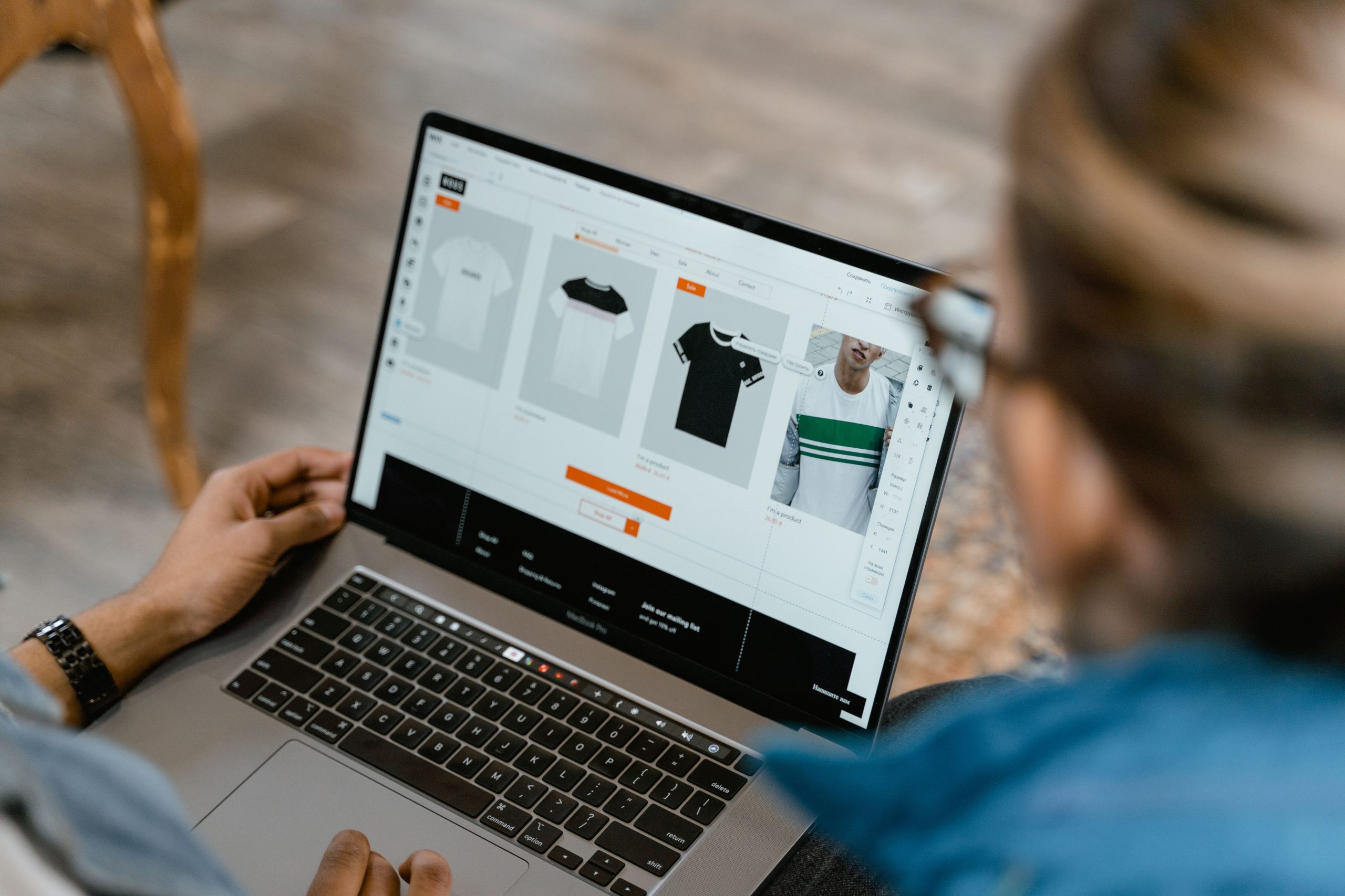The Ultimate Guide to E-Commerce Software Features: Enhancing Your Online Business with Order Management and Multivendor Solutions