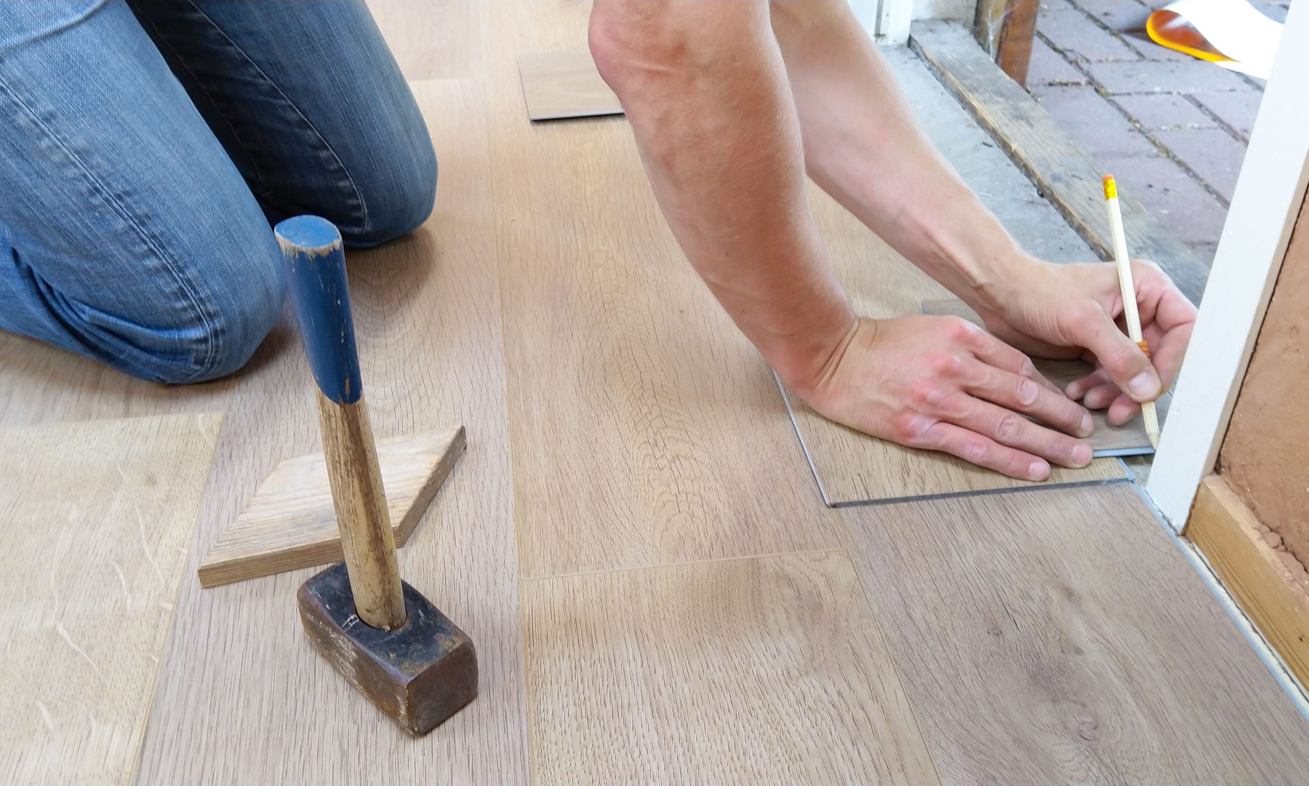 Transforming Flooring Installation with Advanced Flooring Installation Apps