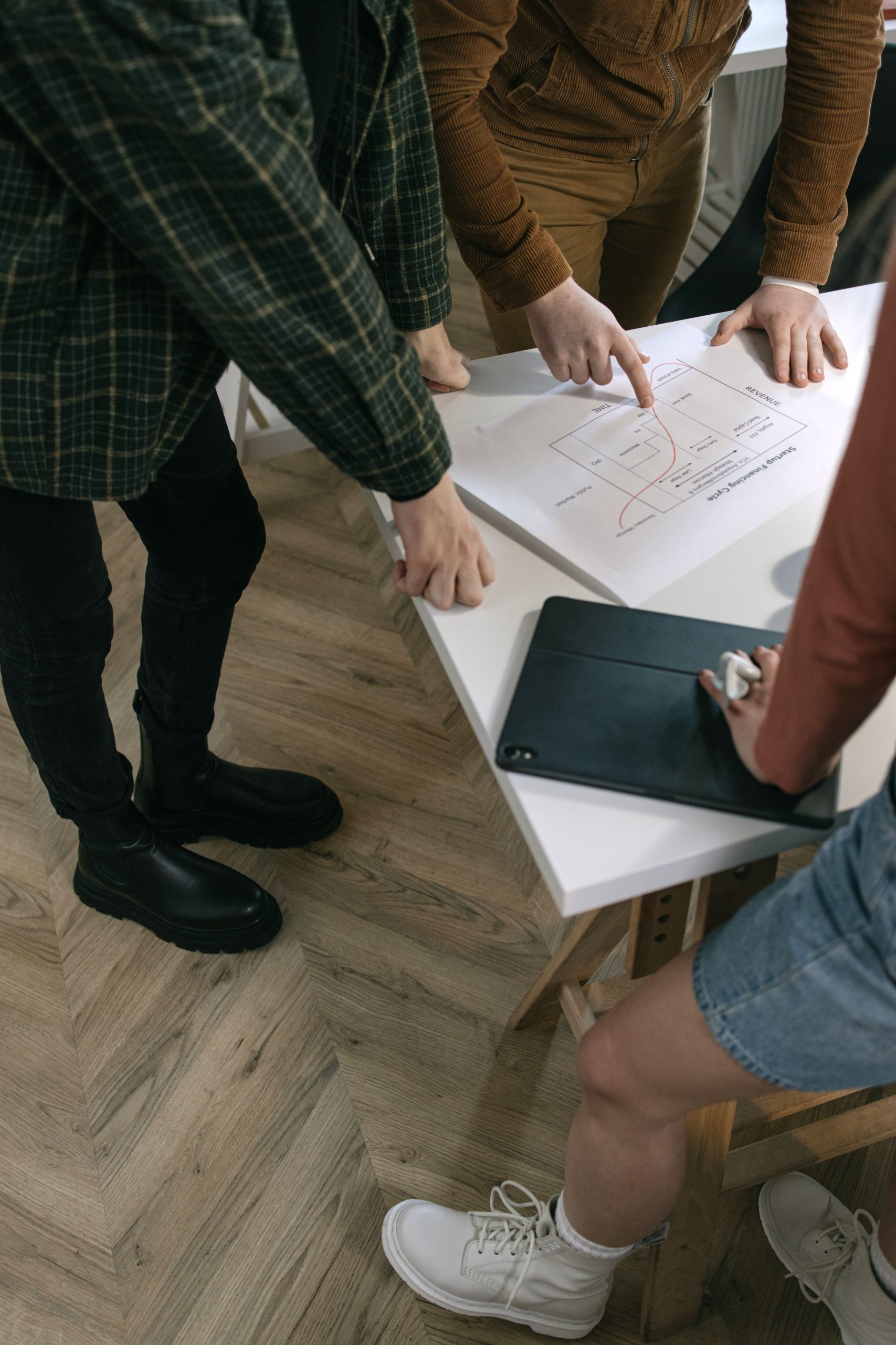 Flooring Business Management Software: 9 Features to Streamline Jobs, Estimates, and Growth