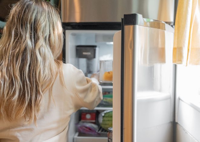Refrigeration Service Software: 9 Features to Streamline Field Service and Maintenance
