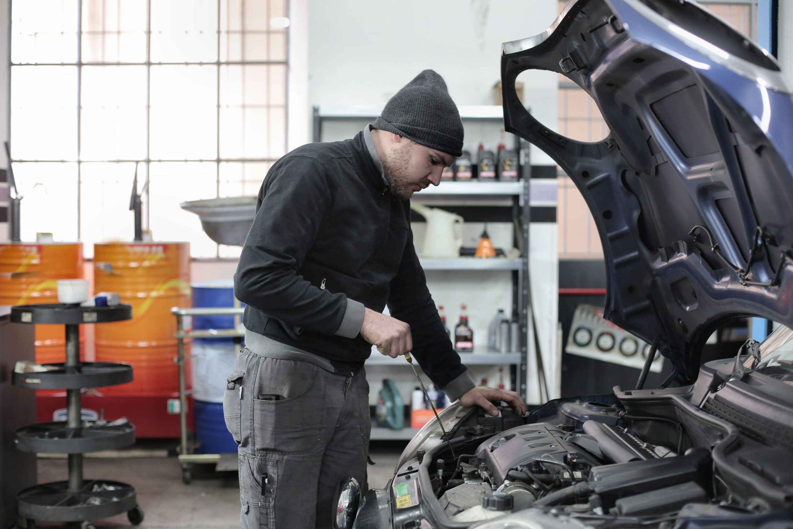 9 Auto Repair Accounting Software Features That Keep Shop Finances on Track