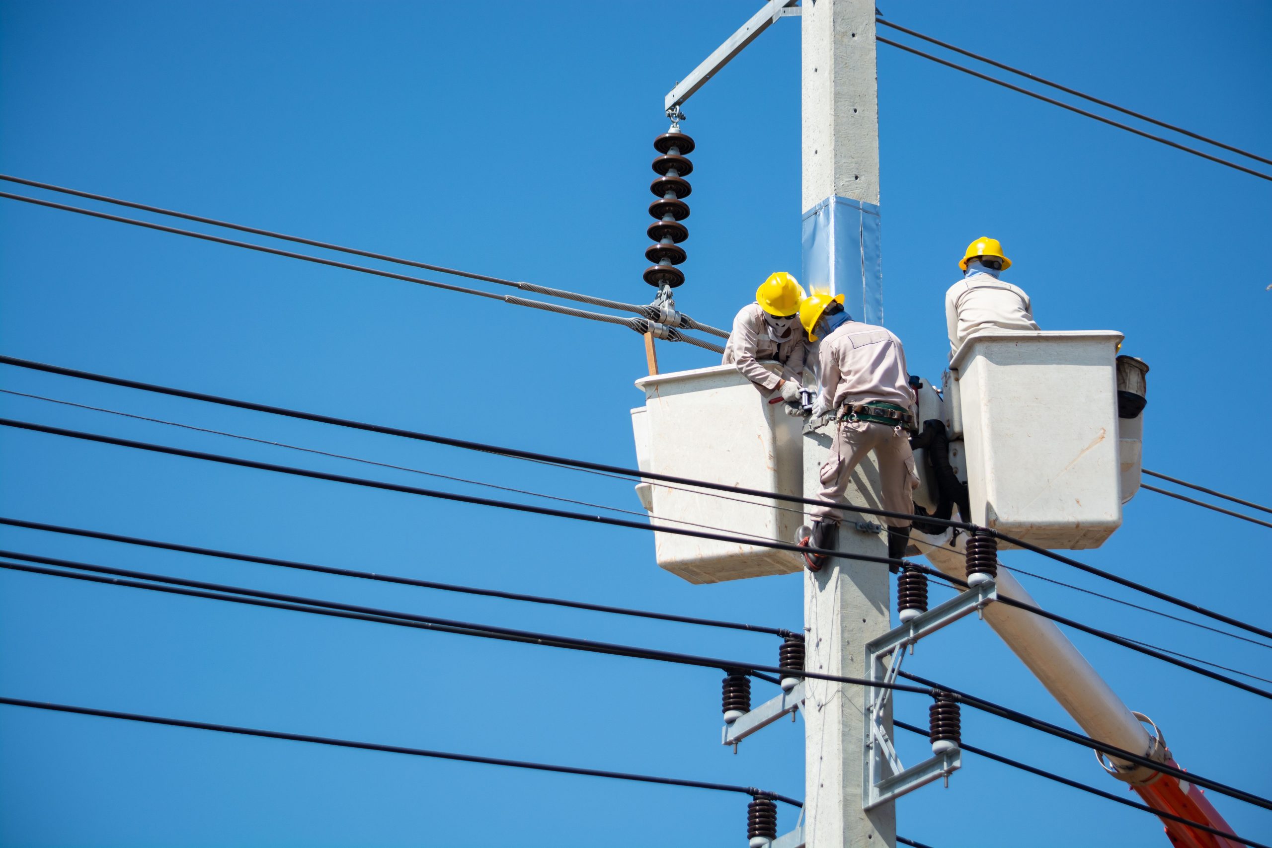 Electrical Work Order Software: 9 Features That Keep Electrical Jobs on Track