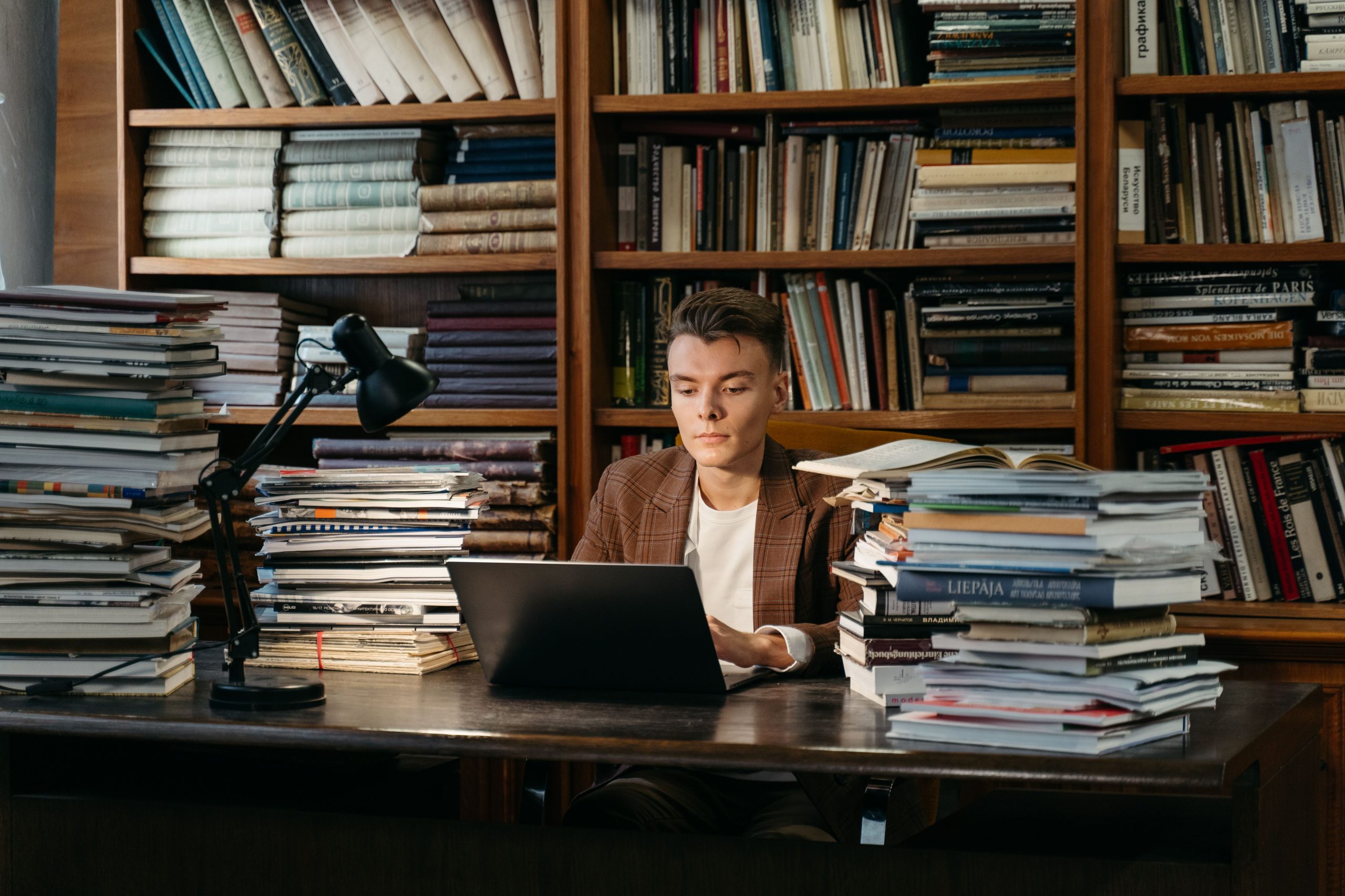 Library Management System: 9 Features That Make Modern Libraries More Efficient