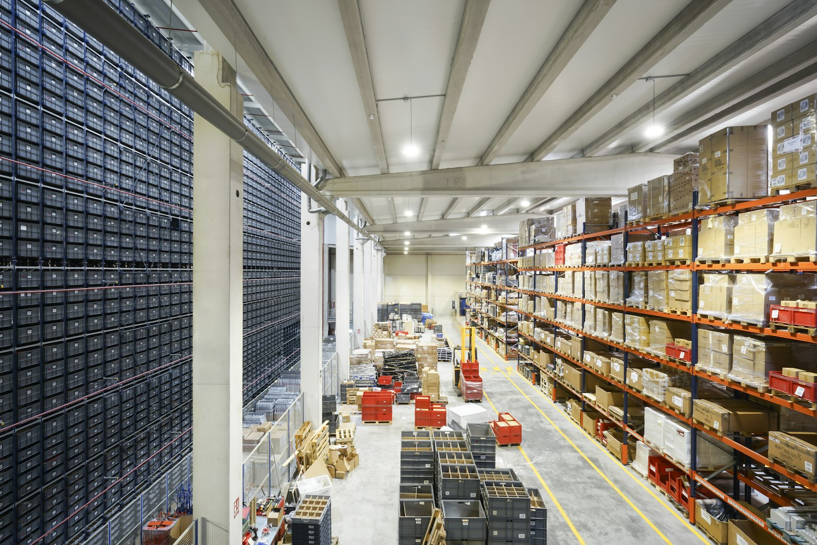 Ecommerce Fulfillment Software: 10 Features for Faster, Accurate Shipping in 2026