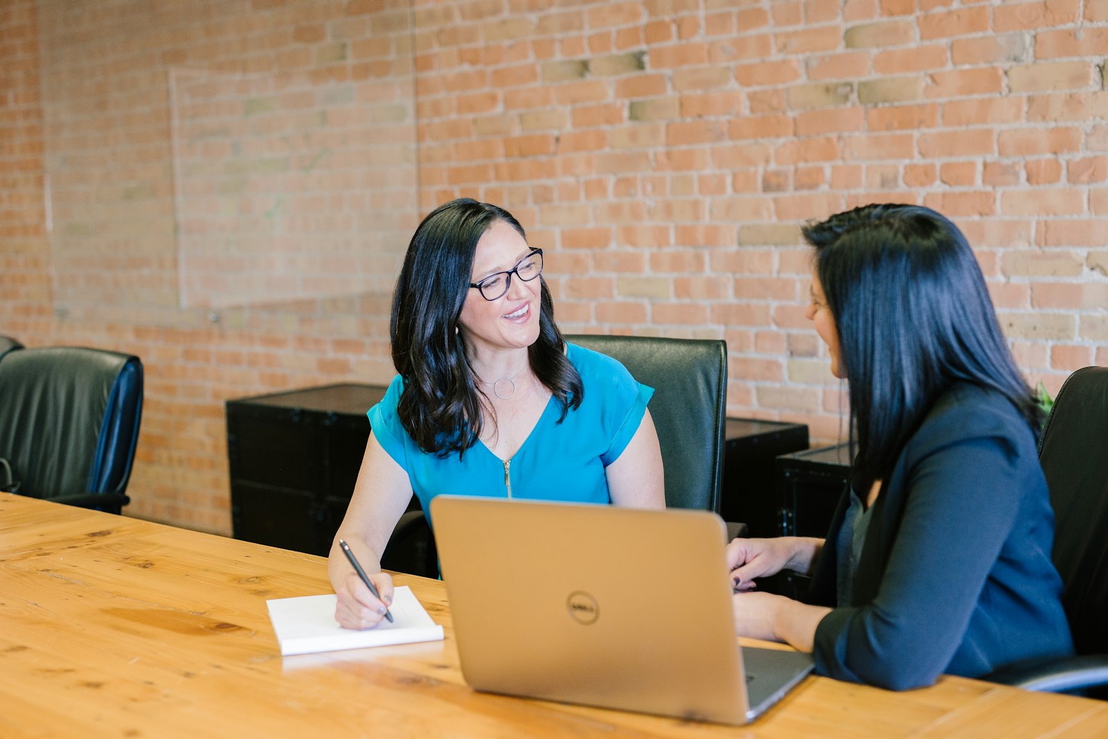 Performance Appraisal Software: 10 Features for Fairer, Faster Reviews