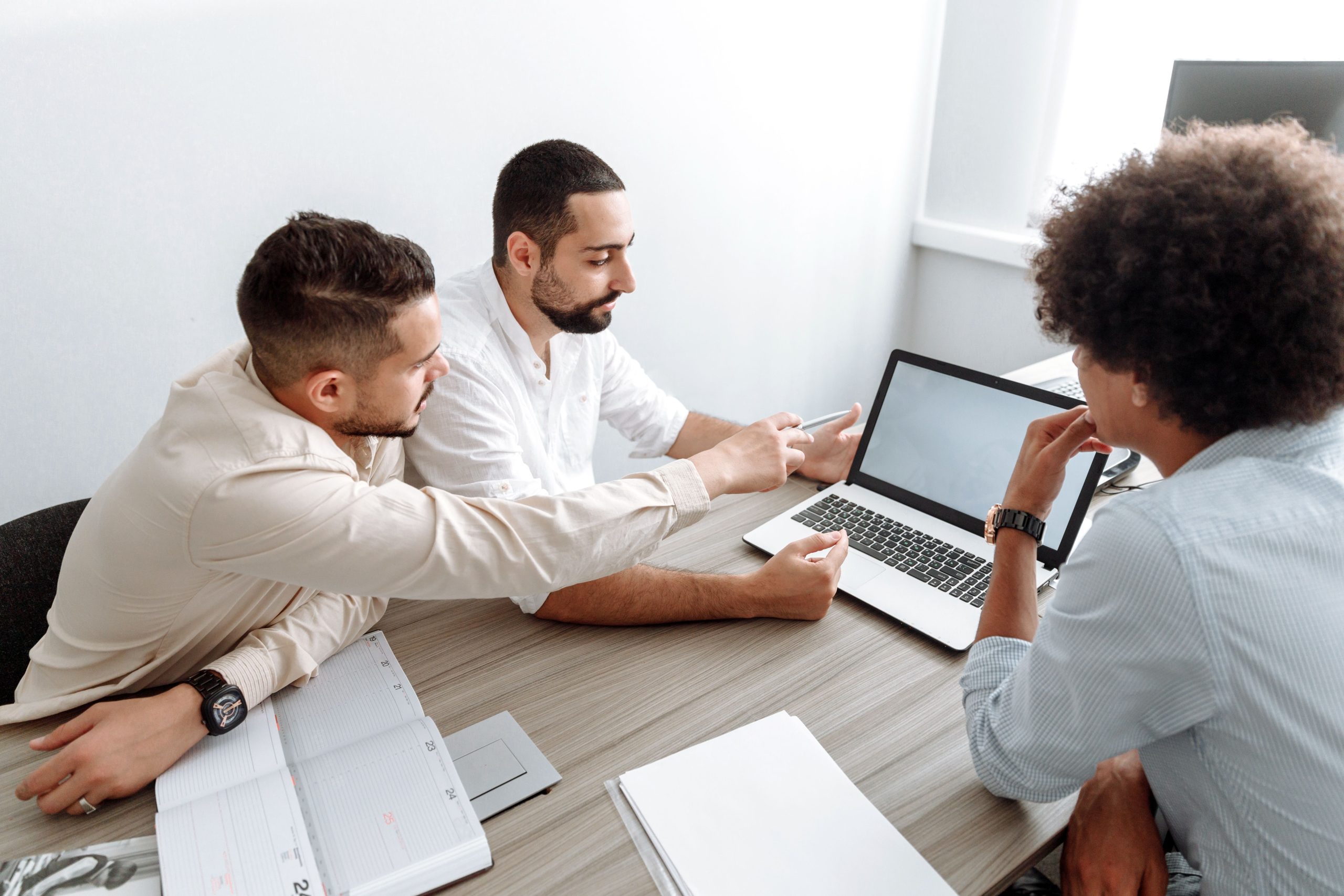 Real Estate Transaction Management Software: 9 Features That Keep Deals Moving