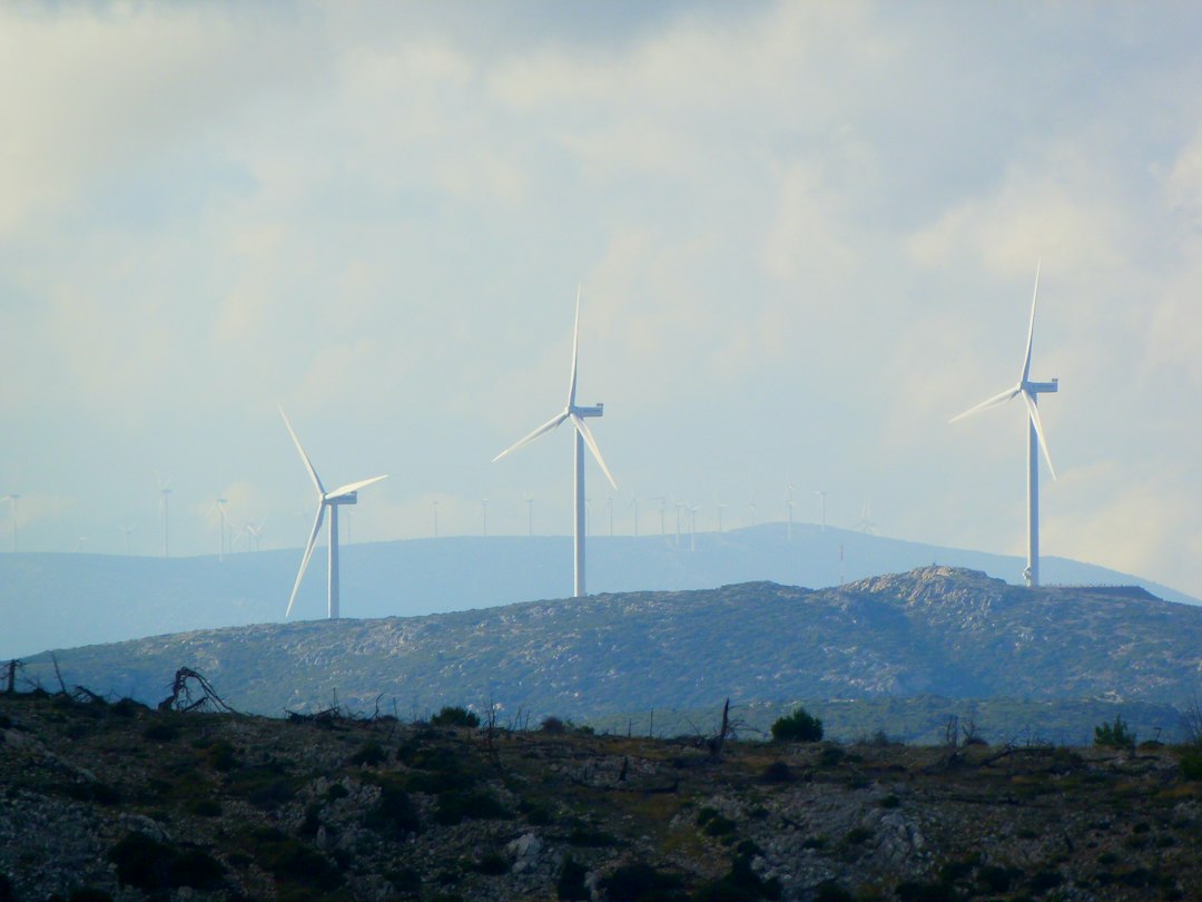 ESG Software: 9 Controls for Evidence, Metrics, and Reporting Review