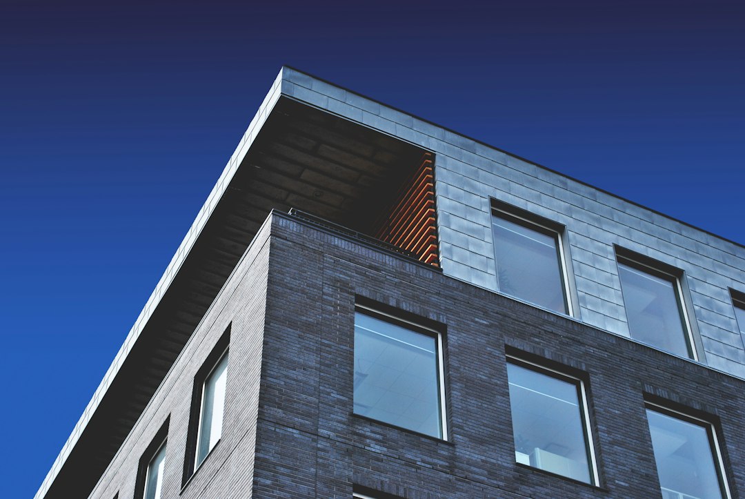 Commercial Property Management Software: Connect Lease Terms to Daily Operations