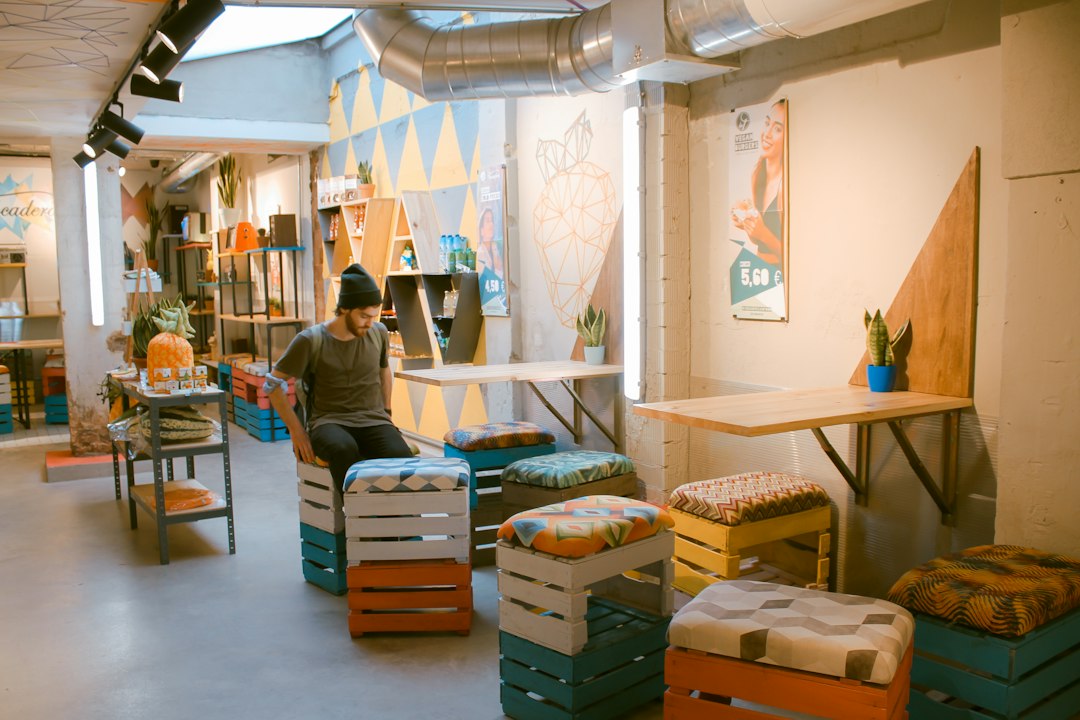 Makerspace Software: 9 Features for Managing Tools, Members, and Programs