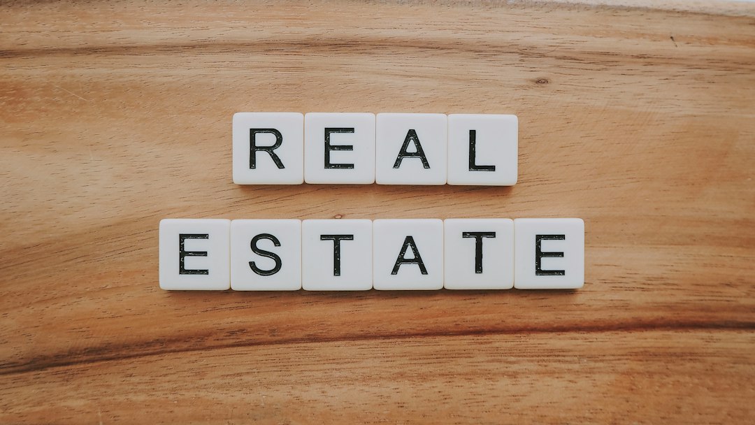 Real Estate Appraisal Software: 8 Checks from Inspection to Delivery