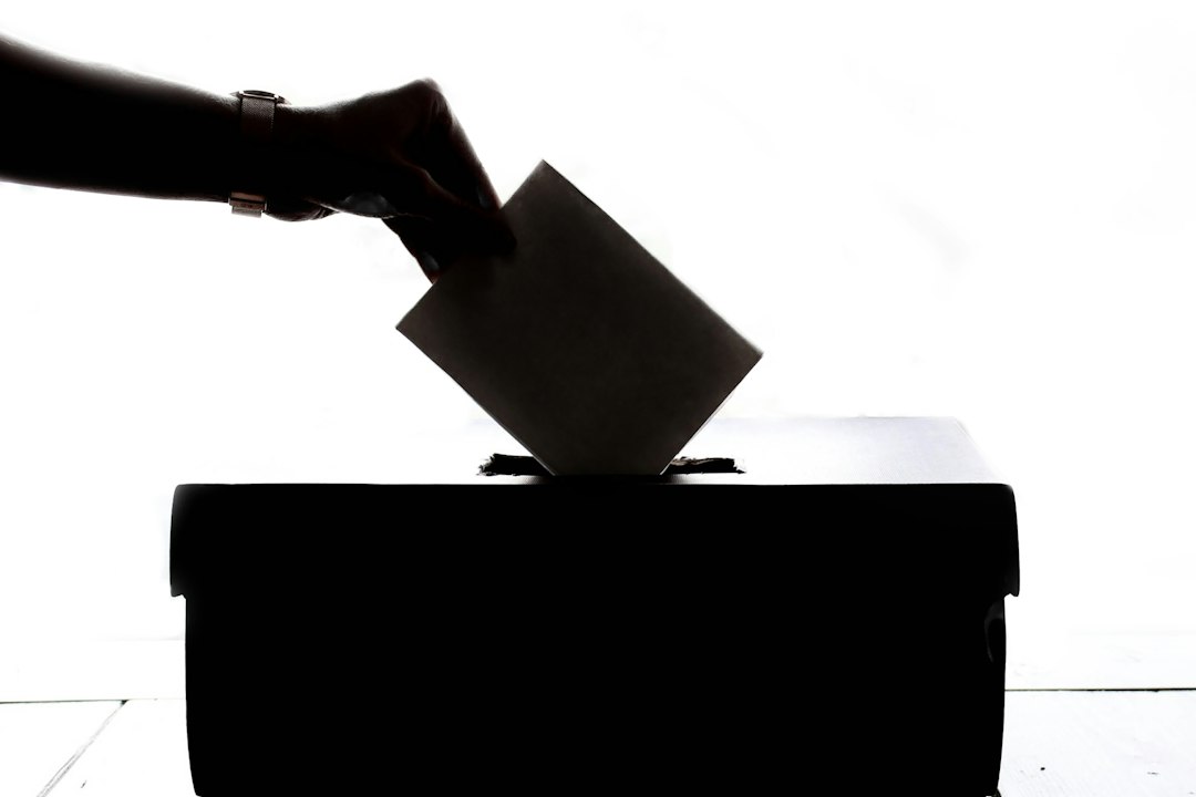 Candidate Tracking Software: 10 Features That Speed Up Hiring in 2026