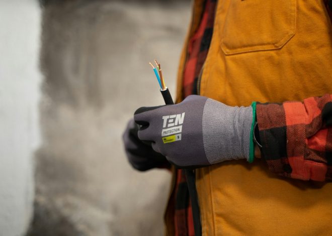 CRM for Electricians: 8 Workflows from Service Call to Invoice