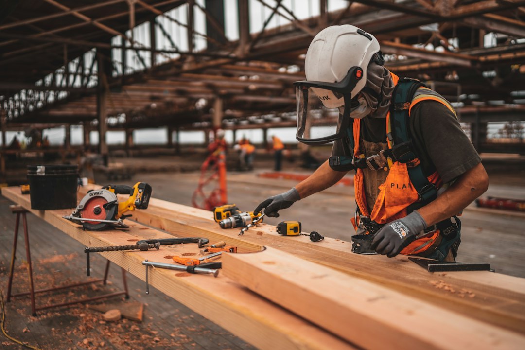 Contractor Foreman software: 9 Workflows to Test Before You Buy