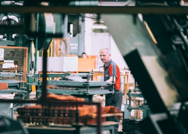 Manufacturing work instruction software: 8 Essential Features and Implementation Checks