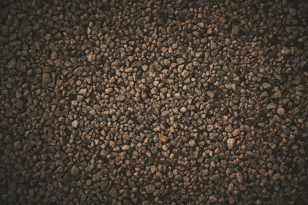 Gravel Tonnage Calculator: Volume, Density, and Compaction Checks