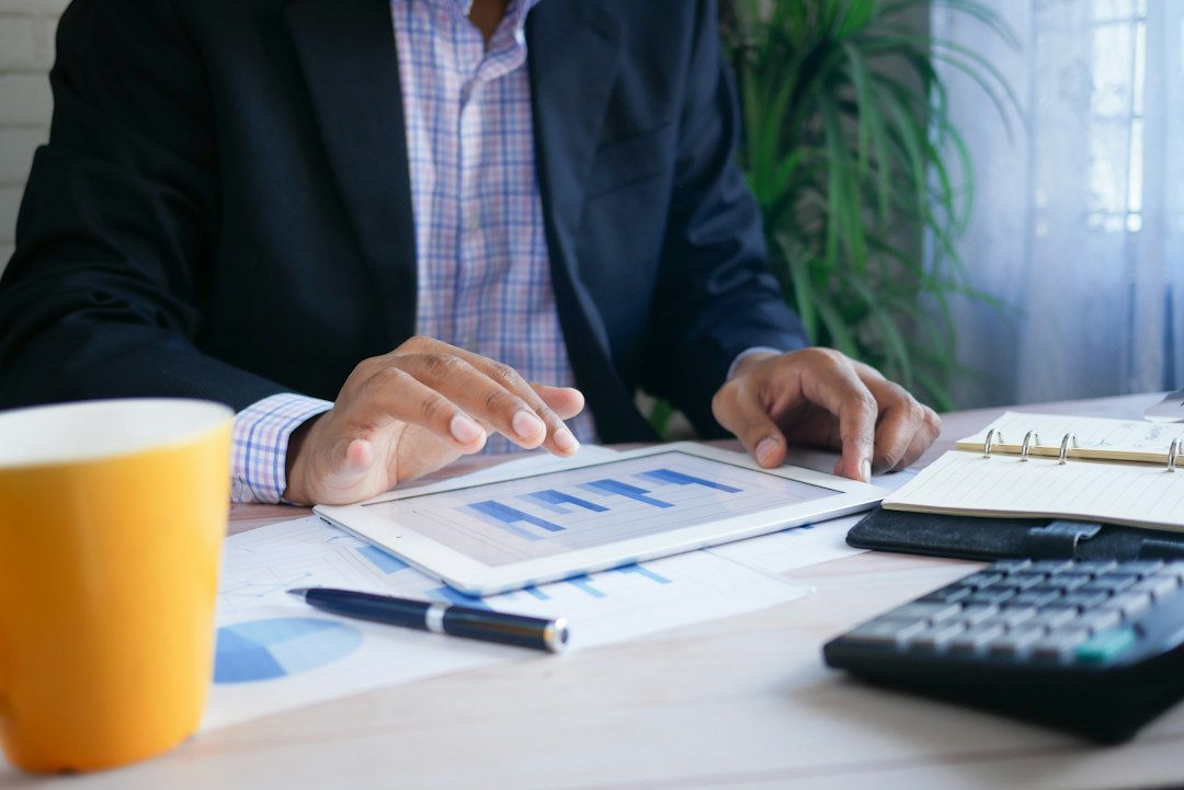 Financial Reporting Software: 10 Features for a Faster, More Accurate Close