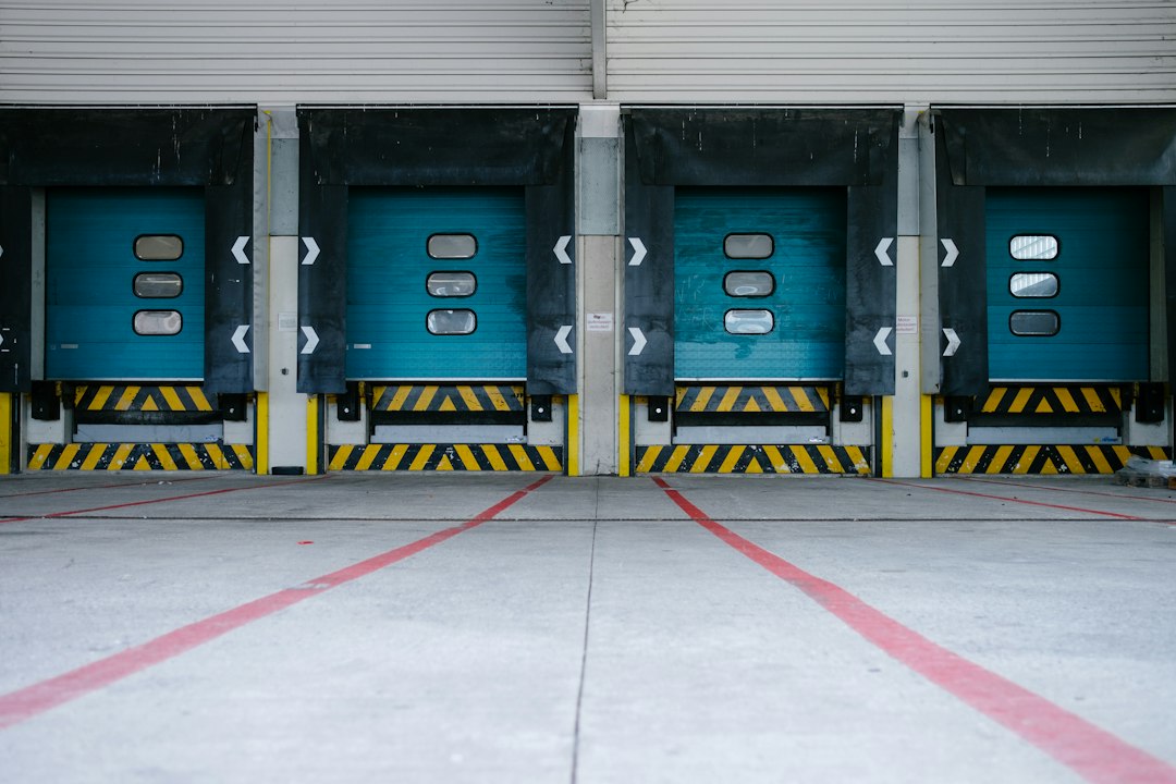Dock Scheduling Software: Plan Appointments Around Real Warehouse Capacity