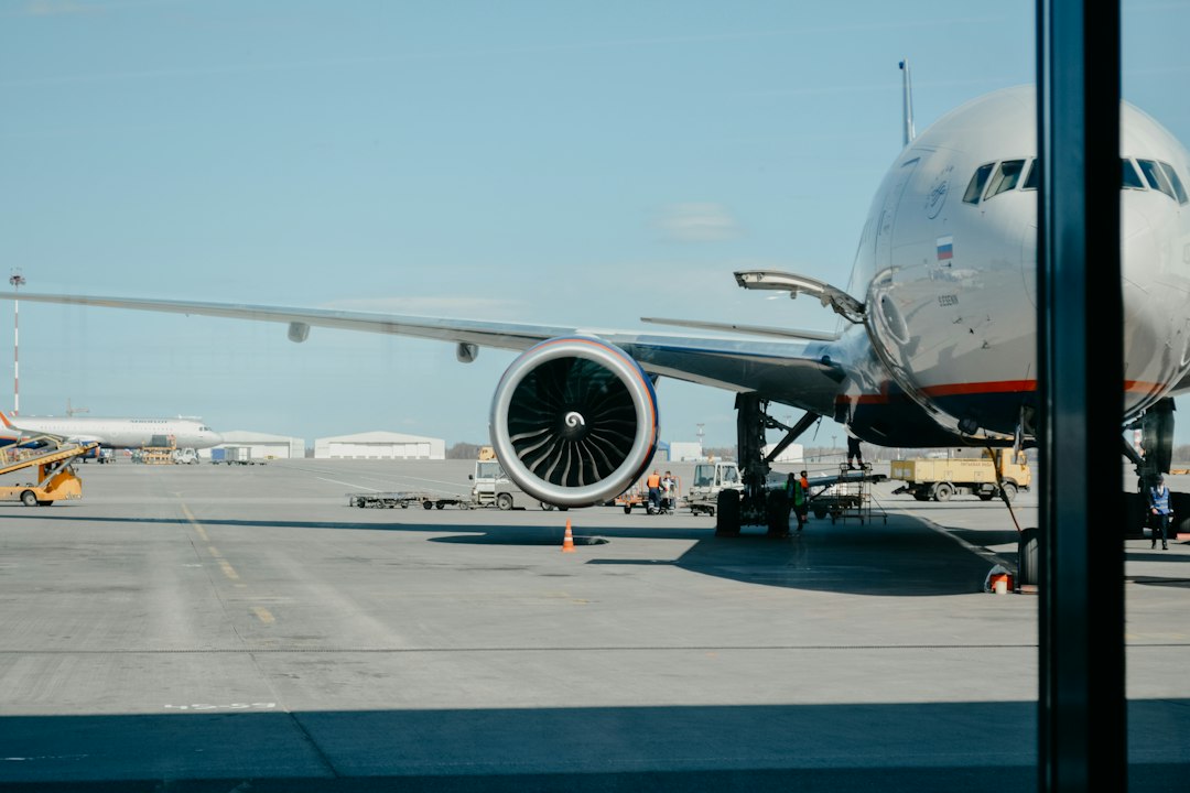 Aircraft maintenance tracking programs: 8 Features, Real-World Examples, and Buying Checks